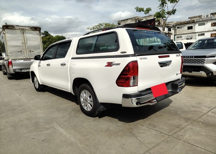 Used 5
                    TOYOTA
                     for Sale Image