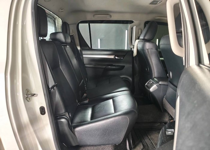 Used 6
                    TOYOTA
                     for Sale Image