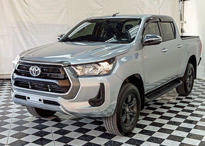 Used 12
                    TOYOTA
                     for Sale Image