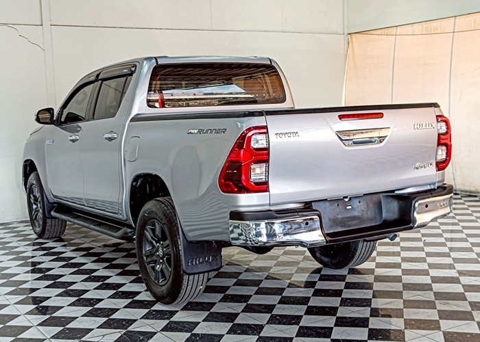 Used 12
                    TOYOTA
                     for Sale Image