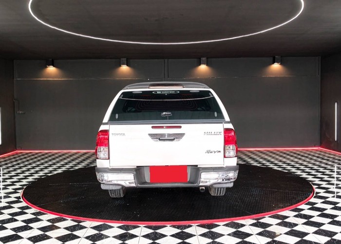 Used 5
                    TOYOTA
                     for Sale Image