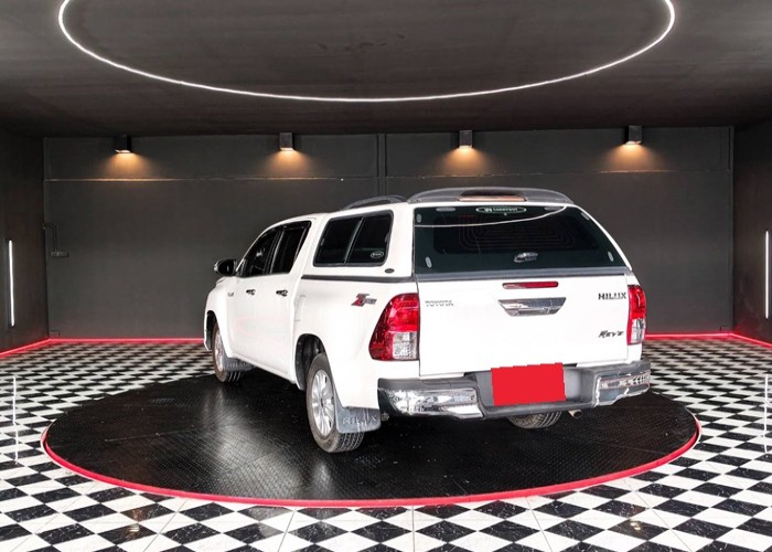 Used 5
                    TOYOTA
                     for Sale Image