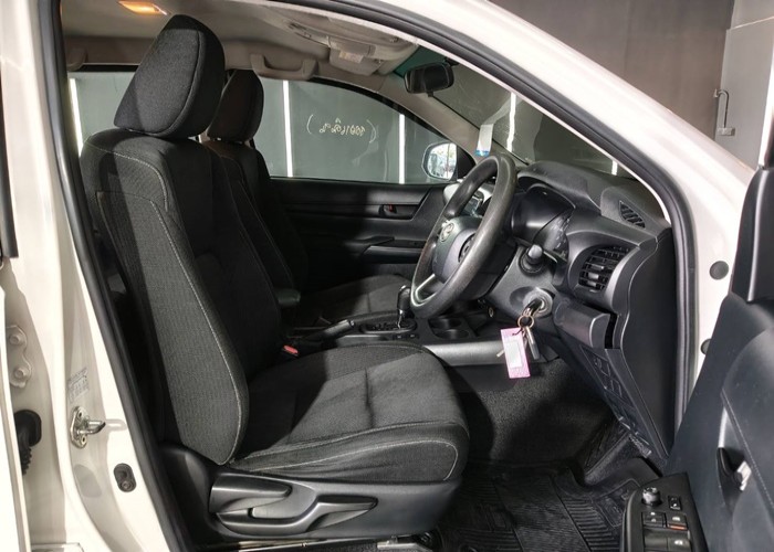Used 5
                    TOYOTA
                     for Sale Image