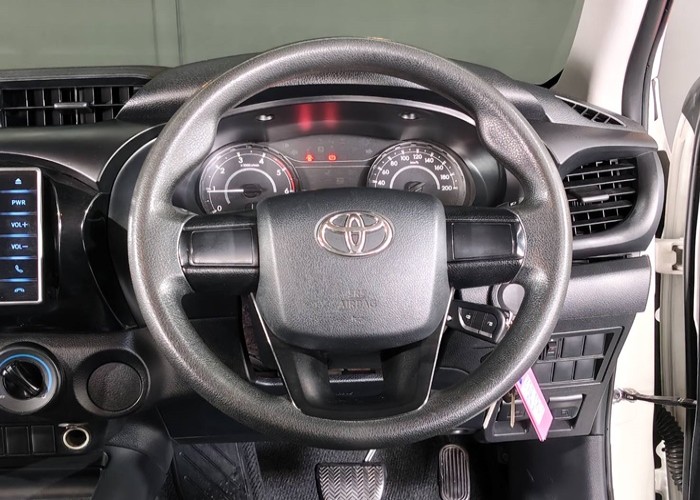 Used 5
                    TOYOTA
                     for Sale Image