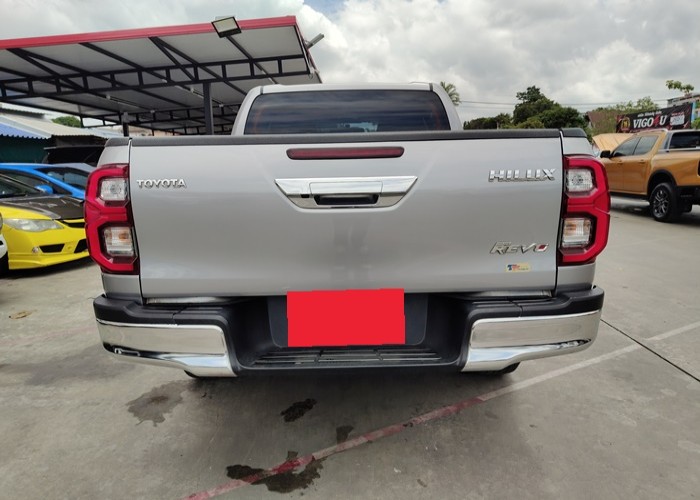 Used 5
                    TOYOTA
                     for Sale Image