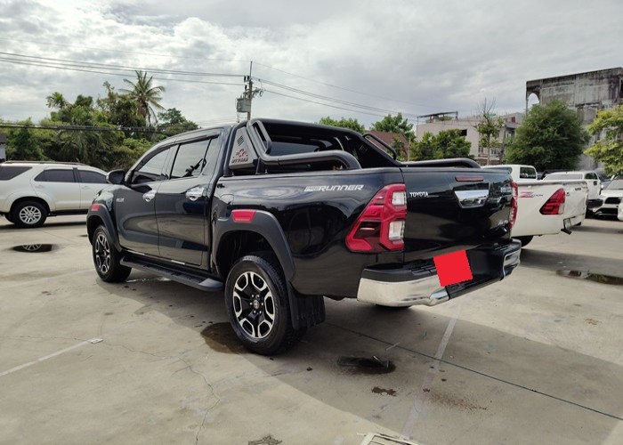 Used 8
                    TOYOTA
                     for Sale Image