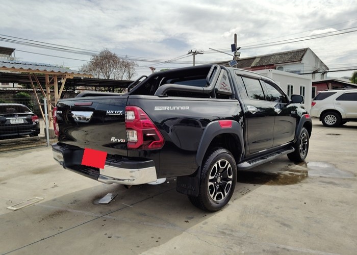 Used 8
                    TOYOTA
                     for Sale Image