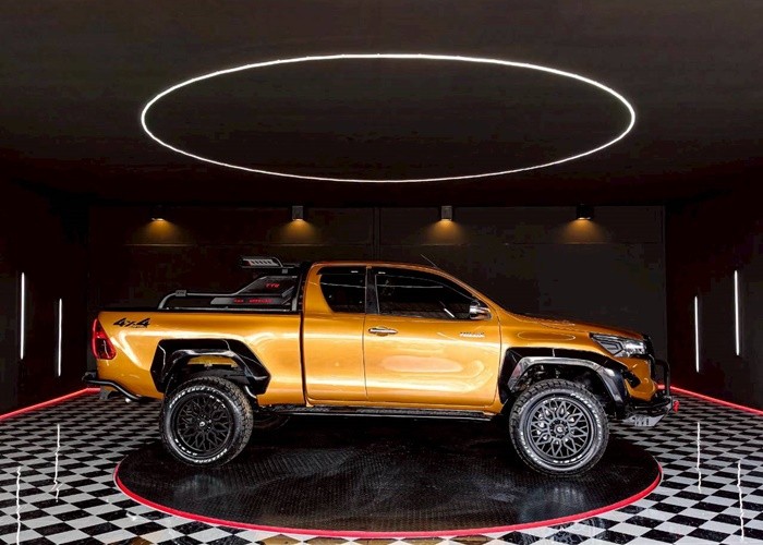 Used 12
                    TOYOTA
                     for Sale Image