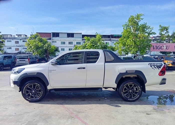 Used 8
                    TOYOTA
                     for Sale Image