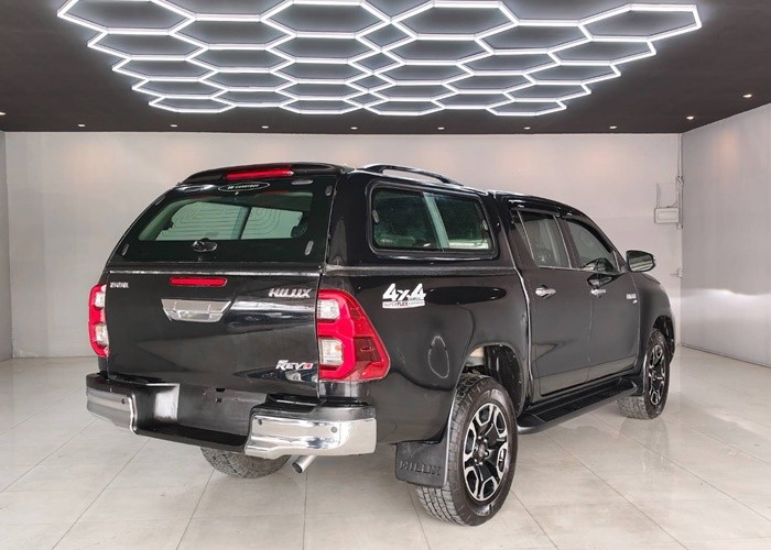 Used 8
                    TOYOTA
                     for Sale Image