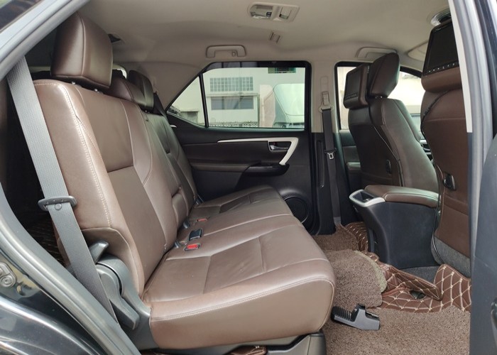 Used 8
                    TOYOTA
                     for Sale Image