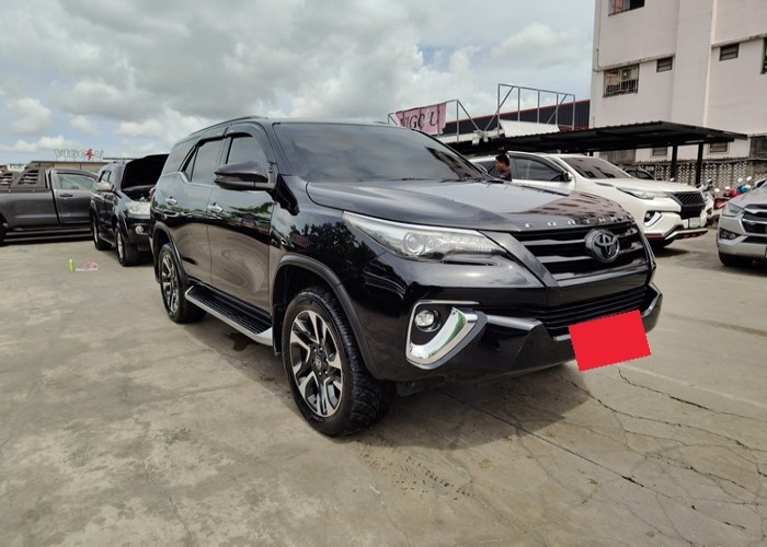 Used 8
                    TOYOTA
                     for Sale Image