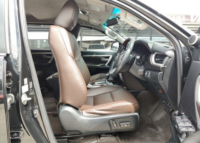 Used 1
                    TOYOTA
                     for Sale Image