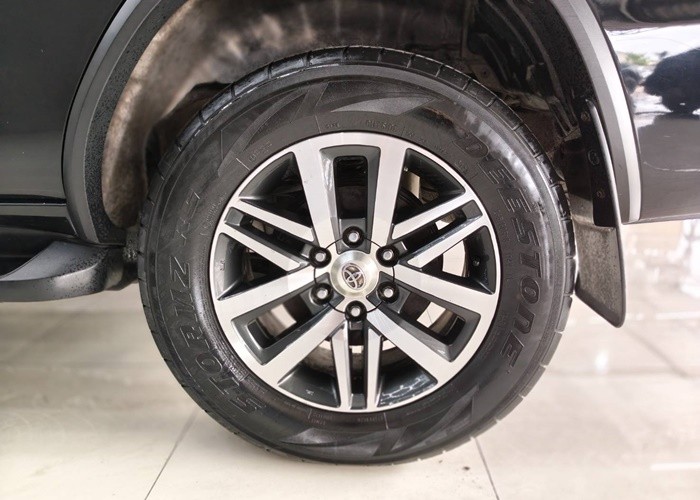 Used 1
                    TOYOTA
                     for Sale Image