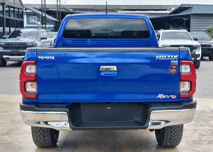 Used 7
                    TOYOTA
                     for Sale Image