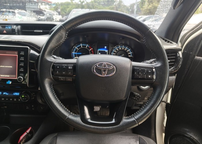 Used 8
                    TOYOTA
                     for Sale Image