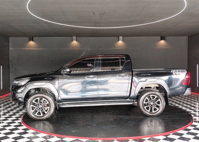 Used 8
                    TOYOTA
                     for Sale Image