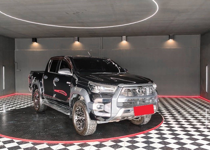 Used 8
                    TOYOTA
                     for Sale Image