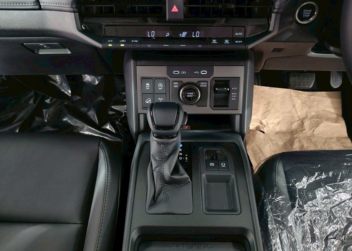 Used 5
                    TOYOTA
                     for Sale Image