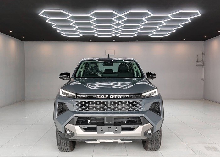 Used 5
                    TOYOTA
                     for Sale Image