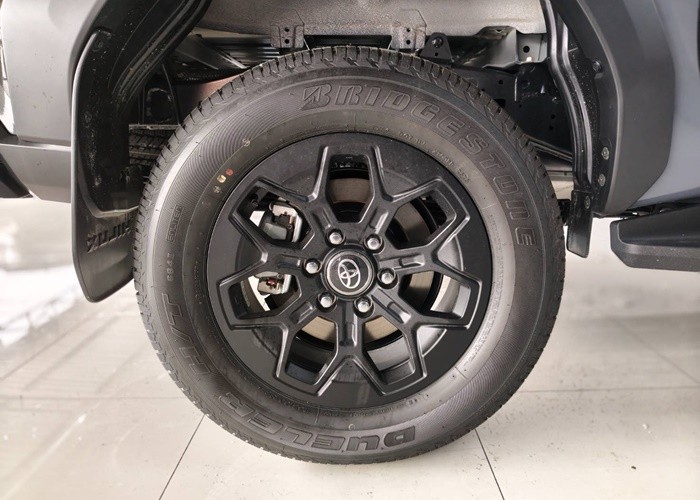 Used 5
                    TOYOTA
                     for Sale Image
