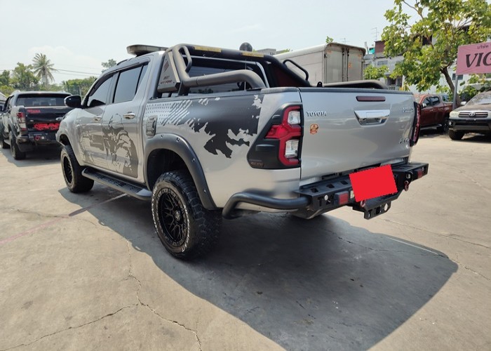 Used 12
                    TOYOTA
                     for Sale Image