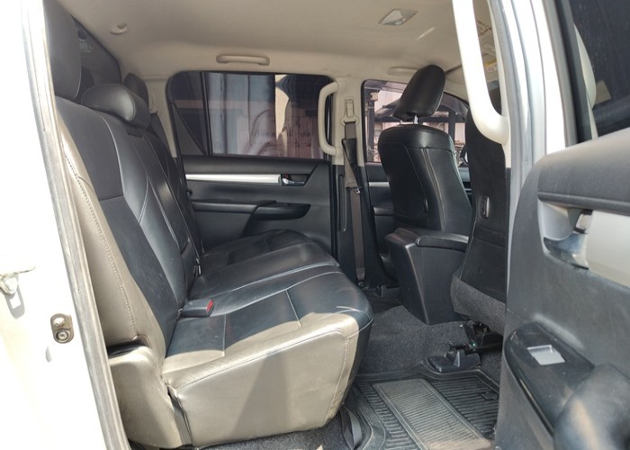 Used 12
                    TOYOTA
                     for Sale Image