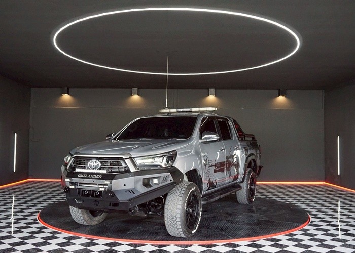 Used 12
                    TOYOTA
                     for Sale Image