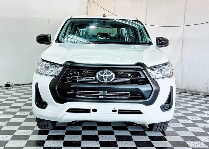 Used 12
                    TOYOTA
                     for Sale Image