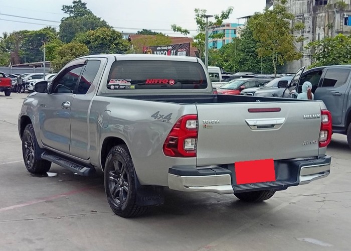 Used 12
                    TOYOTA
                     for Sale Image