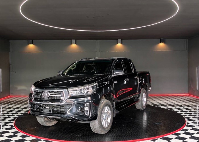 Used 8
                    TOYOTA
                     for Sale Image