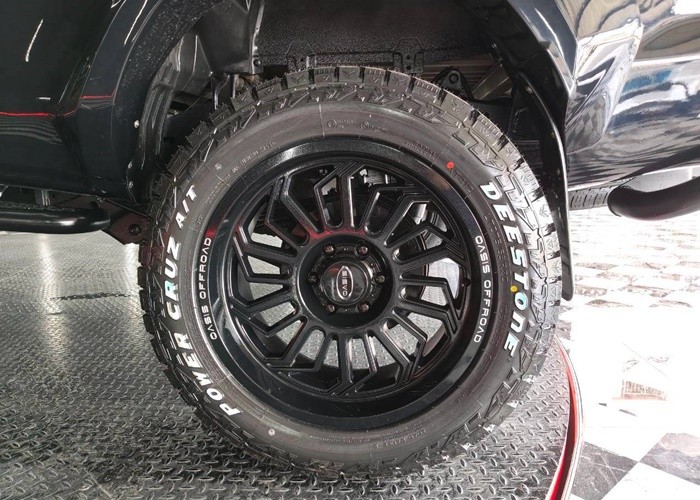 Used 7
                    TOYOTA
                     for Sale Image