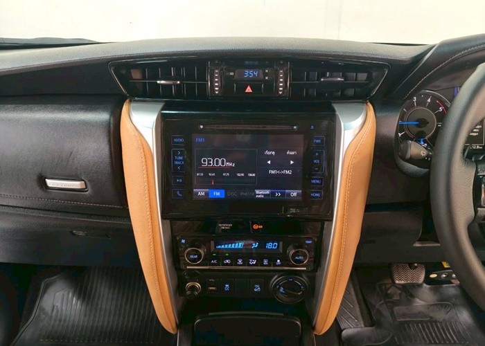 Used 11
                    TOYOTA
                     for Sale Image