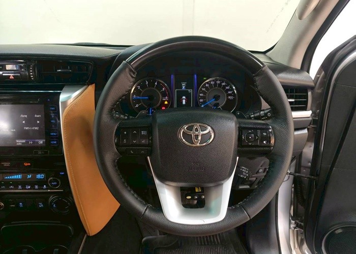 Used 11
                    TOYOTA
                     for Sale Image