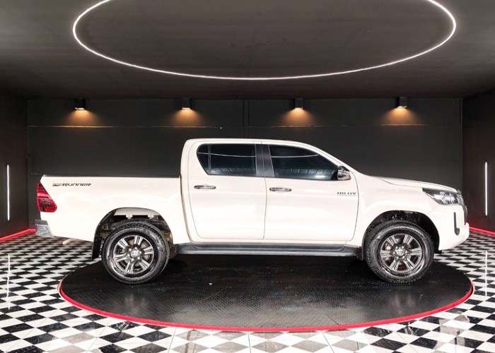 Used 5
                    TOYOTA
                     for Sale Image