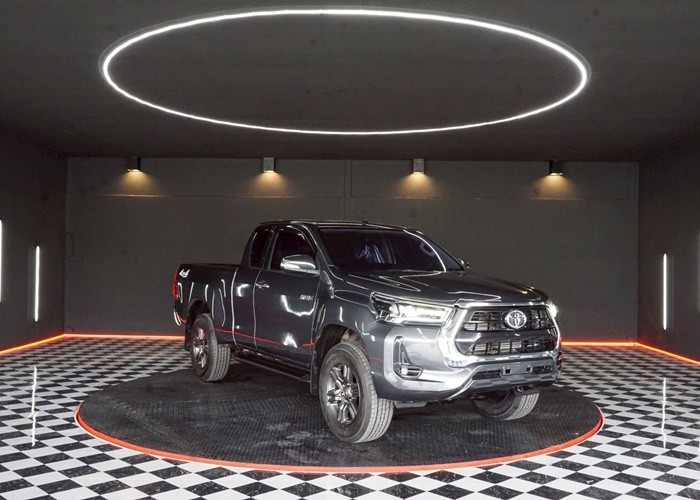 Used 8
                    TOYOTA
                     for Sale Image