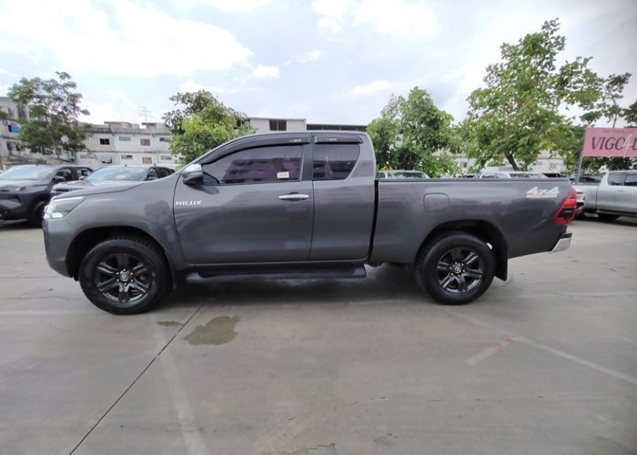Used 8
                    TOYOTA
                     for Sale Image