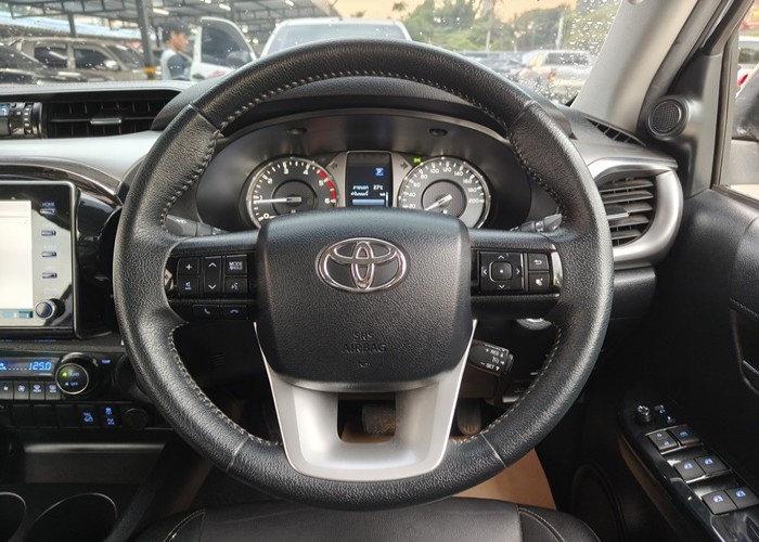 Used 9
                    TOYOTA
                     for Sale Image