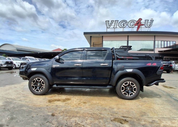Used 5
                    TOYOTA
                     for Sale Image