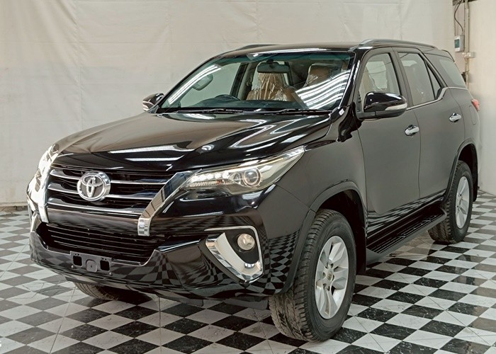 Used 12
                    TOYOTA
                     for Sale Image