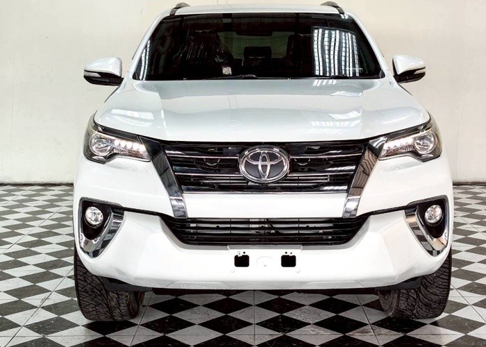 Used 9
                    TOYOTA
                     for Sale Image