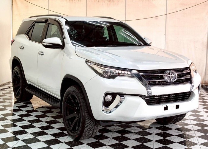 Used 9
                    TOYOTA
                     for Sale Image