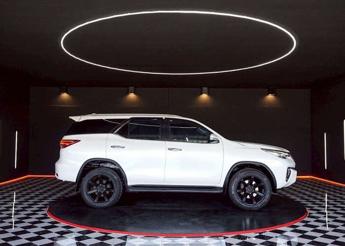 Used 9
                    TOYOTA
                     for Sale Image