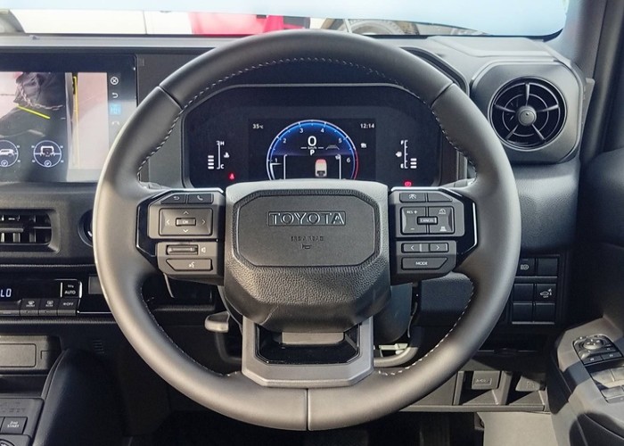 Used 5
                    TOYOTA
                     for Sale Image