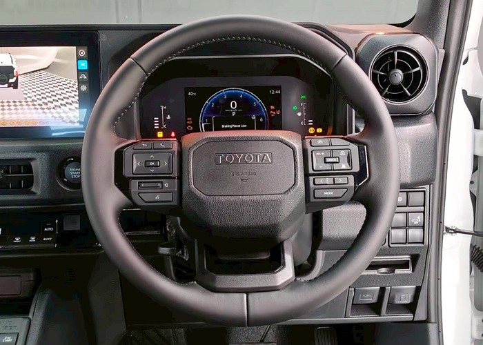 Used 5
                    TOYOTA
                     for Sale Image