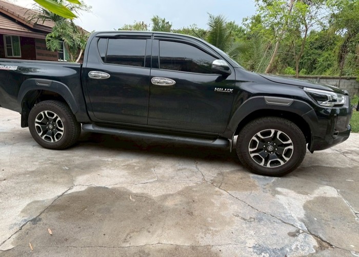 Used 4
                    TOYOTA
                     for Sale Image