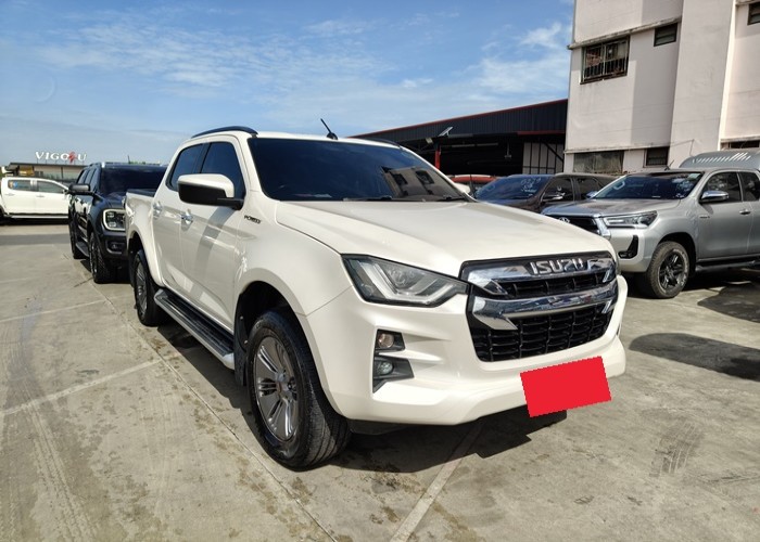 Used 10
                    ISUZU
                     for Sale Image
