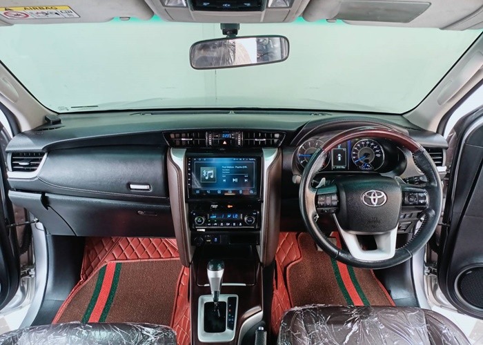 Used 11
                    TOYOTA
                     for Sale Image