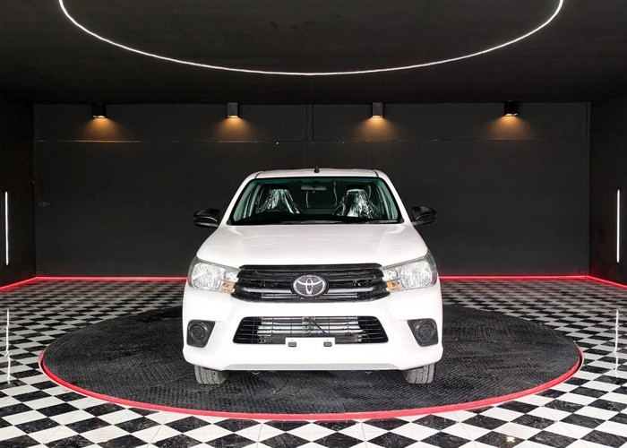 Used 5
                    TOYOTA
                     for Sale Image