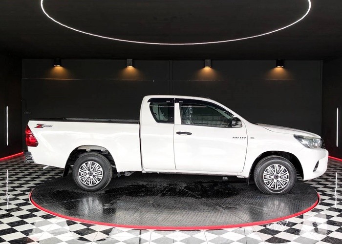 Used 5
                    TOYOTA
                     for Sale Image